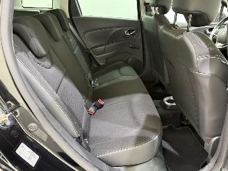 Renault Clio Estate 1.5 dCi Night&Day Navi picture 36