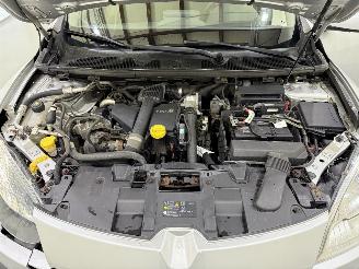 Renault Mégane HB 1.5 dCi FAP Dynamique picture 25