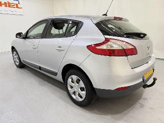 Renault Mégane HB 1.5 dCi FAP Dynamique picture 19