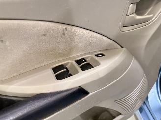 Mitsubishi Grandis 2.4-16V Intense 7-pers. picture 16