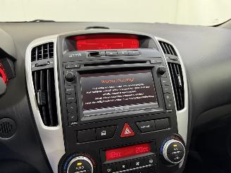 Kia Ceed SW 1.4 CVVT Navigator Plus picture 17