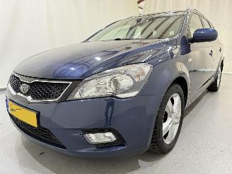 Kia Ceed SW 1.4 CVVT Navigator Plus picture 18