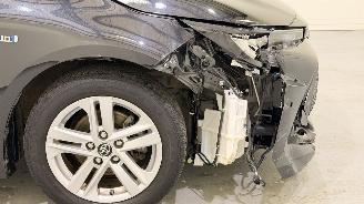 Toyota Corolla HB 1.8 Hybrid Dynamic picture 11