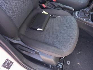 Opel Corsa-E Corsa E, Hatchback, 2014 1.0 SIDI Turbo 12V picture 13