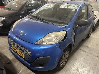 Peugeot 107 1.0 Accent  5 Drs-Airco picture 1