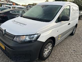 krockskadad bil camper Volkswagen Caddy Cargo 2.0 TDI 2022/1
