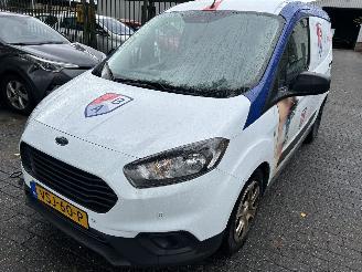 Vrakbiler auto Ford Transit Courier Van 1.5 TDCI  Trend 2022/11