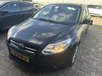 Ford Focus 1.6 TDCI   5 Drs picture 1