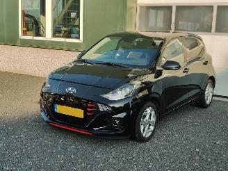 damaged passenger cars Hyundai I-10 1.0 Premium Cruise 2021/12