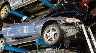 Mazda MX-5 MX-5 (NB18/35/8C), Cabrio, 1998 / 2005 1.6i 16V picture 2