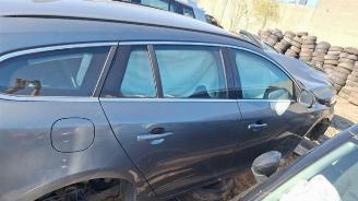 Volvo V-60 V60 I (FW/GW), Combi, 2010 / 2018 2.0 D2 16V picture 3