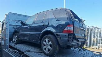 Sloopauto Mercedes ML ML I (163), SUV, 1998 / 2005 400 4.0 CDI V8 32V 2002