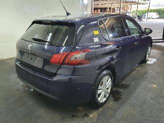 Peugeot 308 1.2 Puretech Blue picture 6