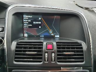 Volvo Xc-60 2.0 D4 FWD R-Design Momentum picture 8