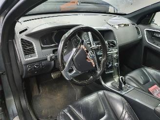 Volvo Xc-60 2.0 D4 FWD R-Design Momentum picture 36