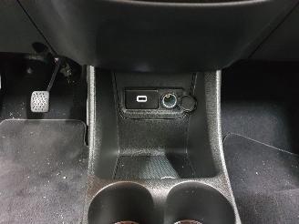 Opel Karl 1.0 EcoFlex 120 Jaar Edition picture 21