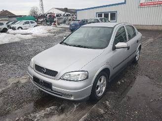 demontáž osobní automobily Opel Astra G 1.6 Zilver Z147 Onderdelen X16XEL Motor 1999/10