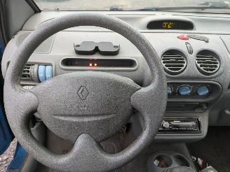 Renault Twingo 1.2 picture 12