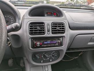 Renault Clio 1.2 picture 11
