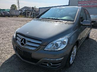 disassembly passenger cars Mercedes B-klasse B 200 2010/10