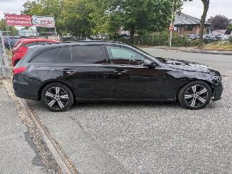 Mercedes C-klasse T-Modell C 220 T d Avantgarde picture 4