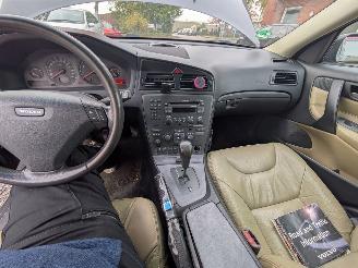 Volvo S-60 2.4T Automatik picture 12
