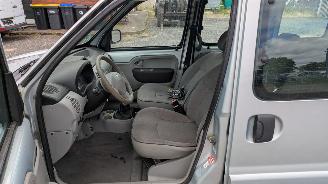 Renault Kangoo 1.6 picture 10