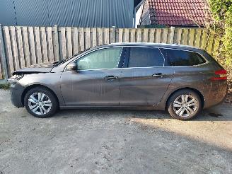 Peugeot 308  picture 2