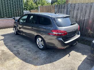 Peugeot 308 1.2 puretech picture 3
