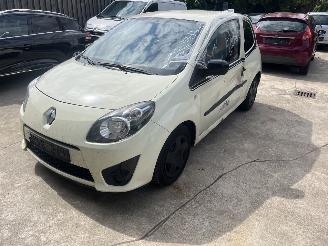 Vrakbiler auto Renault Twingo  2011/10