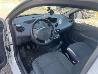 Renault Twingo  picture 10