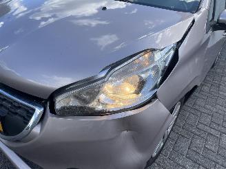 Peugeot 208 1.4 vti picture 19