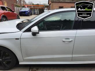 Audi A3 A3 Sportback (8VA/8VF), Hatchback 5-drs, 2012 / 2020 1.8 TFSI 16V Quattro picture 6