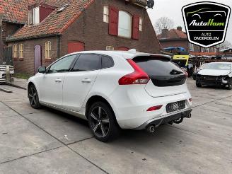 Volvo V-40 V40 (MV), Hatchback 5-drs, 2012 / 2019 1.5 T3 16V Geartronic picture 6