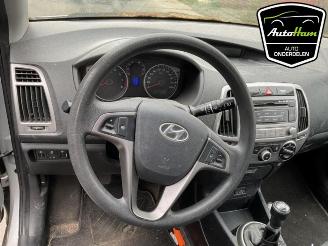 Hyundai I-20 i20, Hatchback, 2008 / 2015 1.2i 16V picture 11