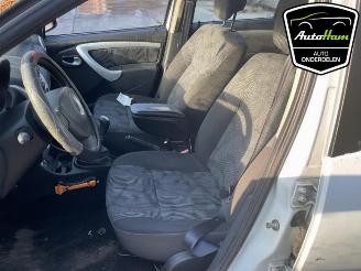 Dacia Sandero Sandero I (BS), Hatchback, 2008 / 2013 1.2 16V picture 11