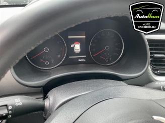 Kia Stonic Stonic (YB), SUV, 2017 1.0i T-GDi 12V Eco-Dynamics+ picture 16