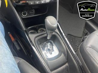 Peugeot 2008 2008 (CU), MPV, 2013 / 2019 1.2 12V e-THP PureTech 110 picture 15