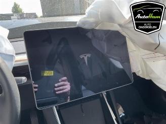 Tesla Model 3 Model 3, Sedan, 2017 Long Range AWD 75 kWh picture 16