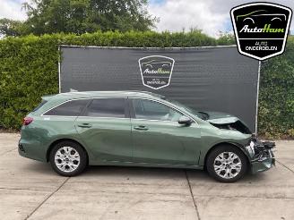 Vrakbiler auto Kia Cee d Ceed Sportswagon (CDF), Combi 5-drs, 2018 1.0i T-GDi 12V 2024/6