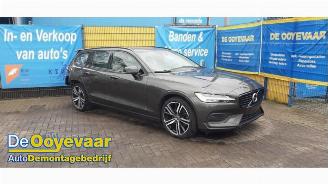 Vrakbiler auto Volvo V-60 V60 II (ZW), Combi, 2018 2.0 B3 16V Mild Hybrid Geartronic 2021/1
