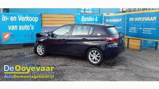 Vrakbiler auto Peugeot 308 308 (L3/L8/LB/LH/LP), Hatchback 5-drs, 2013 / 2021 1.2 12V e-THP PureTech 110 2018/2