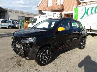 damaged passenger cars Dacia Spring  2022/9