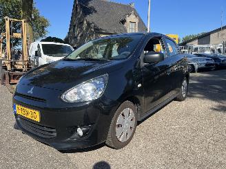 krockskadad bil auto Mitsubishi Space-star 1.0 Inform AIRCO 2014/12