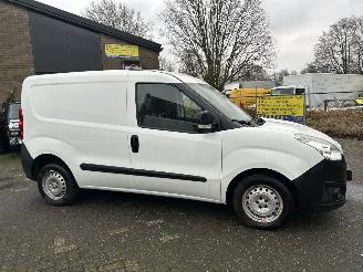 Opel Combo VAN 1.3 CDTI ECOFLEX L1 H1 66 KW AIRCO picture 14