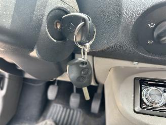 Renault Twingo 1.2 Acces picture 11