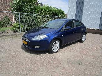 krockskadad bil auto Fiat Bravo 1.4 Multi Air Navi Clima 6-Bak 2011/4