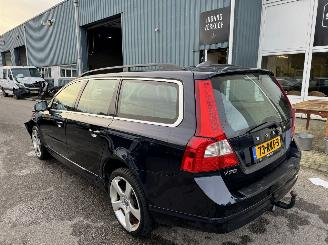Volvo V-70 1.6 T AUTOMAAT 180 PK LIMITED EDITION BJ 2011 picture 3