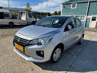 krockskadad bil auto Mitsubishi Space-star 1.0 Cool+ 2021/1
