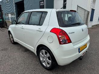Suzuki Swift 1.3 Shogun picture 3